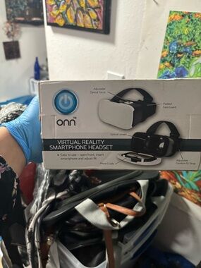 Onn Black and White Smartphone VR Headset